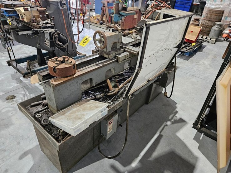 #6182-•-south-bend-fourteen-industrial-metal-lathe-image-3