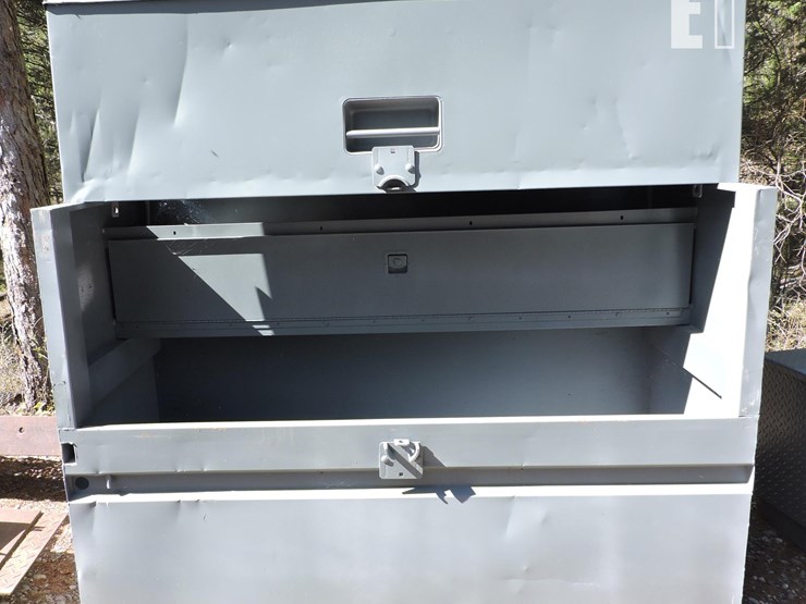 jobsite-toolbox,-6’-wide-x-30”-deep-x-46”-tall-image-3
