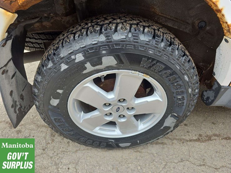 2008-ford-escape-image-12