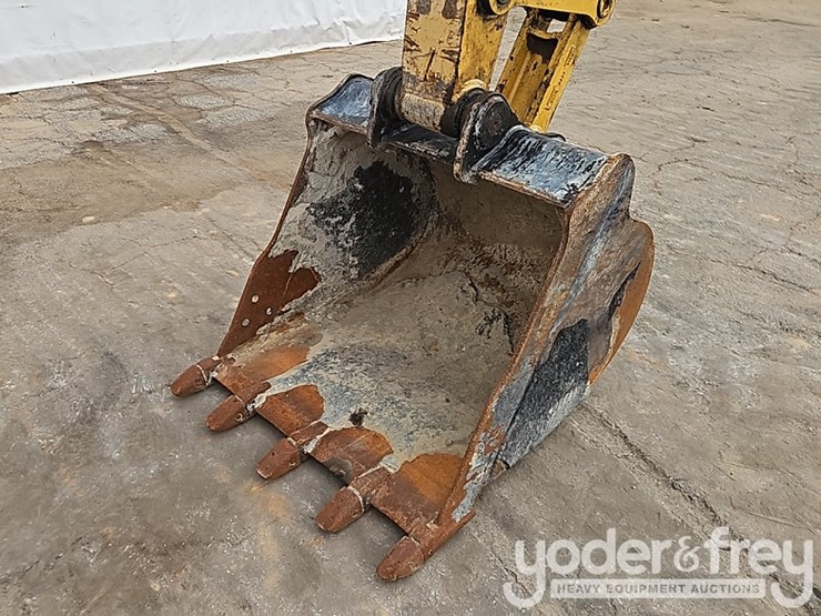 2020-caterpillar-308-image-11
