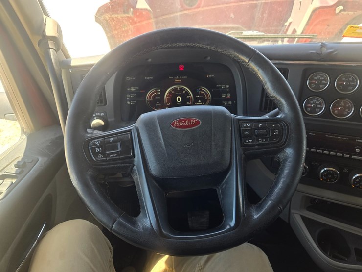 2023-peterbilt-567-image-69
