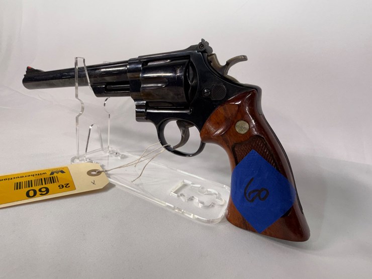 #60-•-smith-&-wesson-29-2-44mag-revolver-n330311-image-3