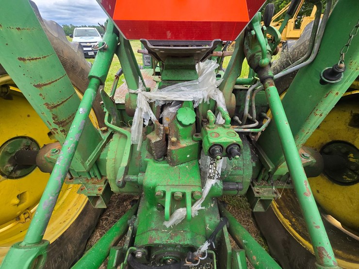 john-deere-2840-image-21