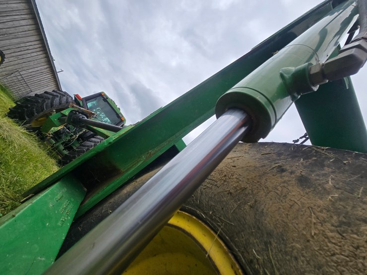 john-deere-630-image-24