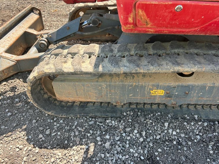2020-takeuchi-tb230-image-16