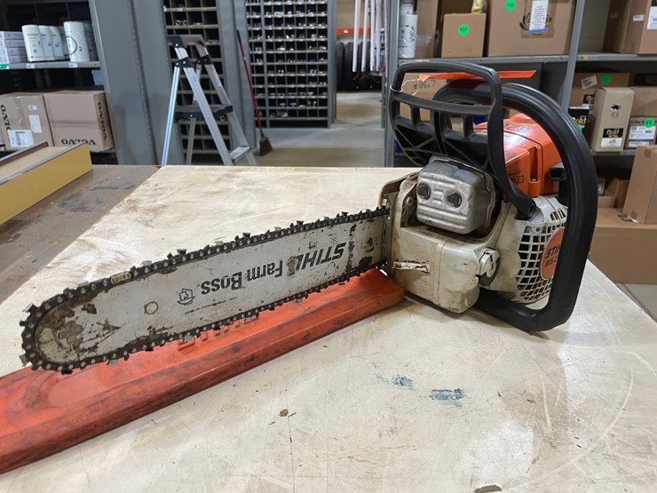 #10228-•-stihl-ms271-chainsaw-image-1