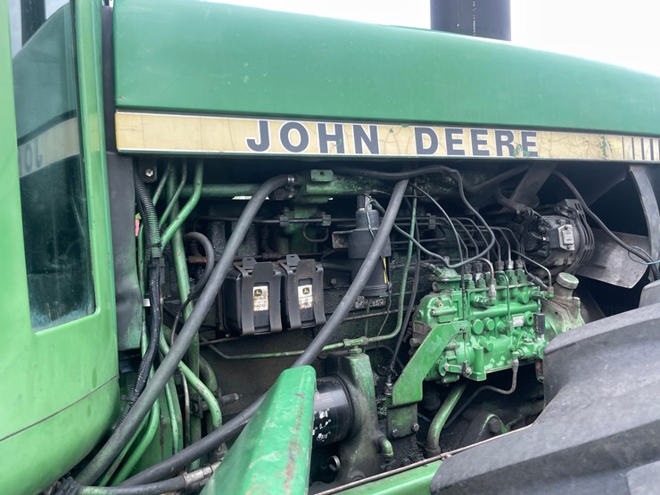 john-deere-8640-image-40