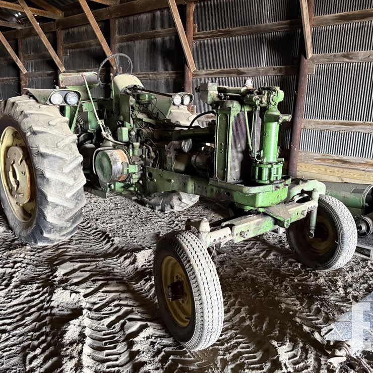 JOHN DEERE 730