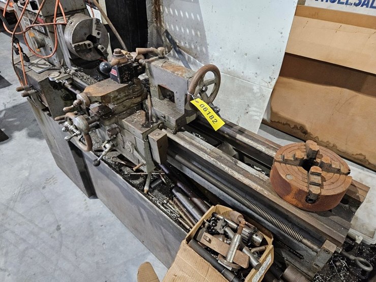 #6182-•-south-bend-fourteen-industrial-metal-lathe-image-17
