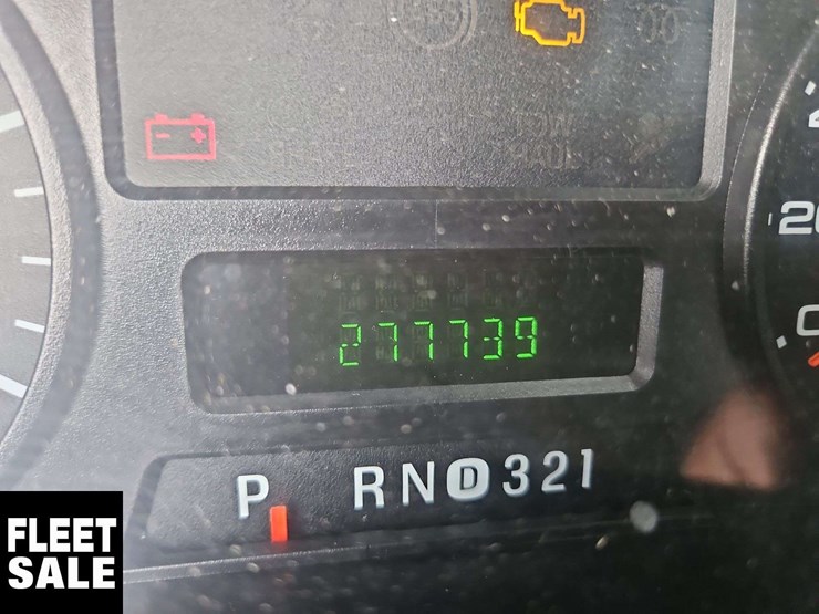 2006-ford-f550-image-39