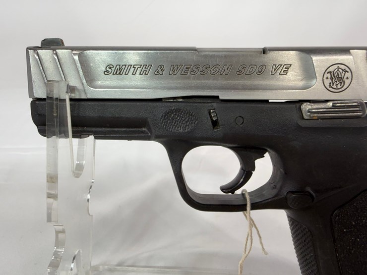 #13-•-smith-&-wesson-sd9ve-9mm-pistol-fbn4150-image-9