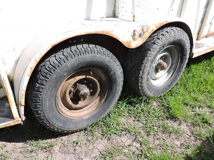 20’-gooseneck-stock-trailer-image-6