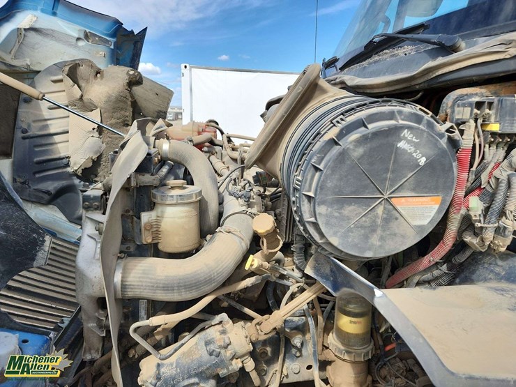 2015-international-transtar-8600-image-23