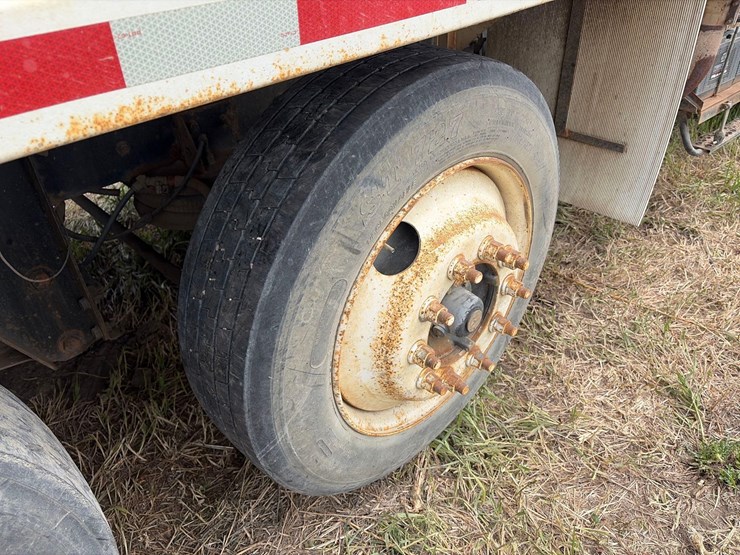 mack-cement-truck-image-45