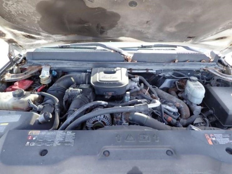 2014-chevrolet-silverado-3500hd-image-23