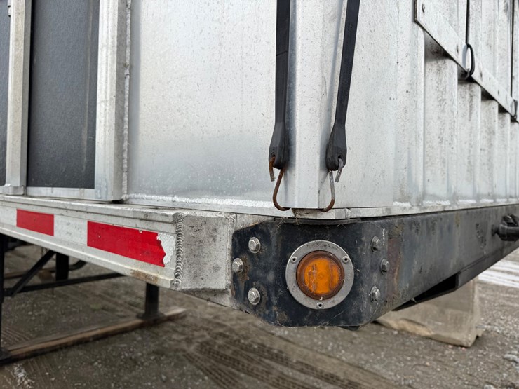 2016-fontaine-flat-bed-trailer-image-46