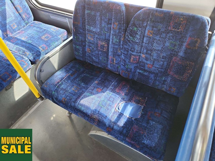 2006-new-flyer-d40lf-image-42