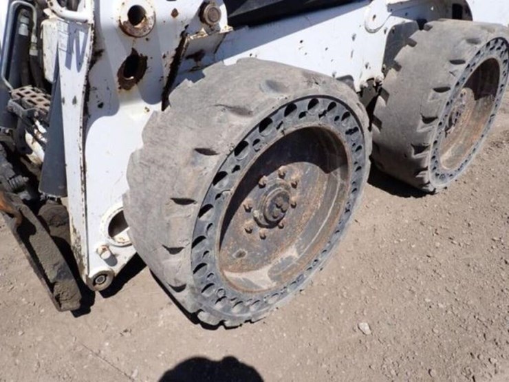 2018-bobcat-s650-image-24
