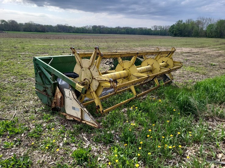 john-deere-3300-image-1