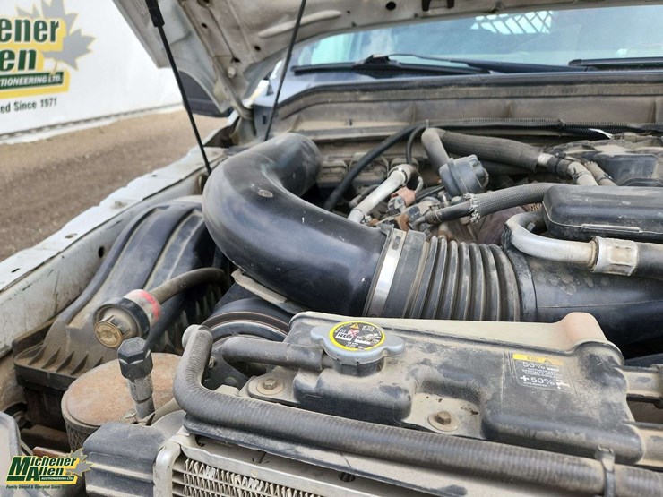 2011-ford-f550-image-34