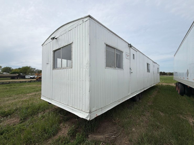 mobile-office-trailer-image-10