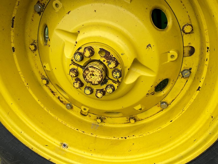 john-deere-7600-image-30