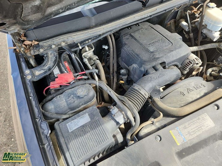 2010-chevrolet-silverado-2500hd-ls-image-29