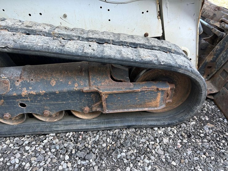 2020-bobcat-t550-image-14