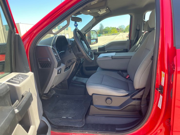 2020-ford-f350-xl-image-39