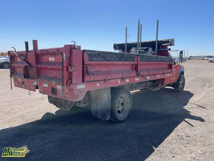 1997-gmc-sierra-3500-image-4
