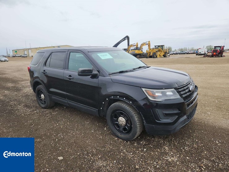 2018-ford-explorer-image-2