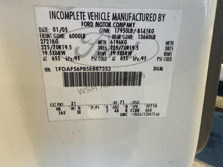 2005-ford-f550-image-18
