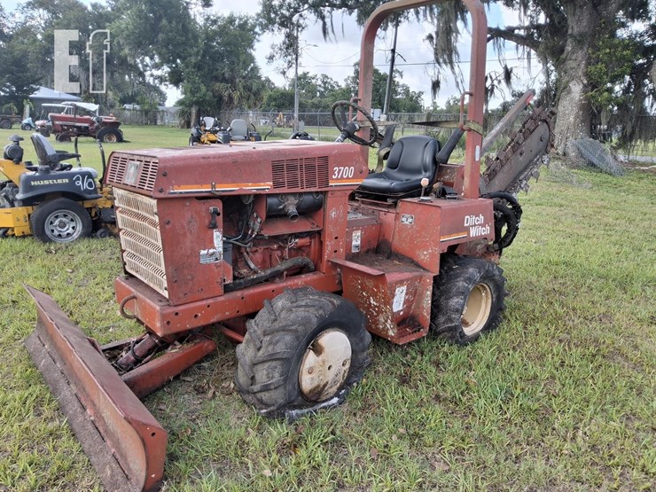 1997-ditch-witch-3700dd-image-1
