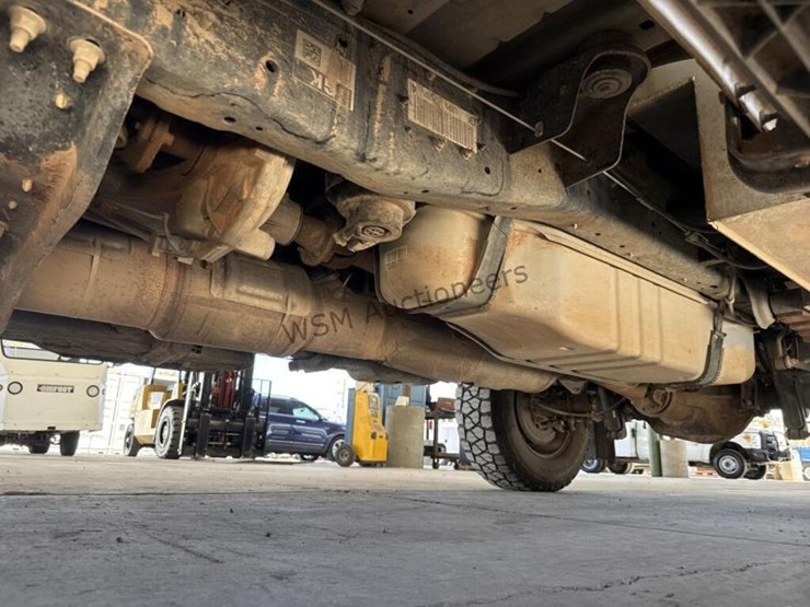 2012-ford-f350-image-25