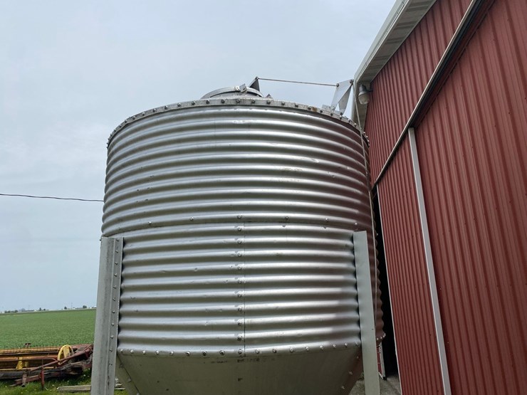 4-ton-feed-bin-image-12