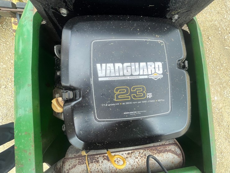 john-deere-318-image-15