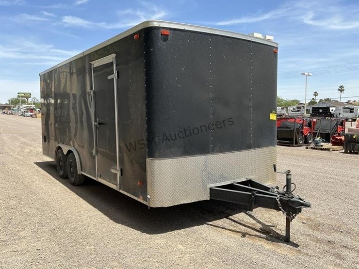 2013-lgs-85x20-enclosed-trailer-image-4