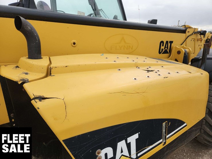 2005-caterpillar-th580b-image-34