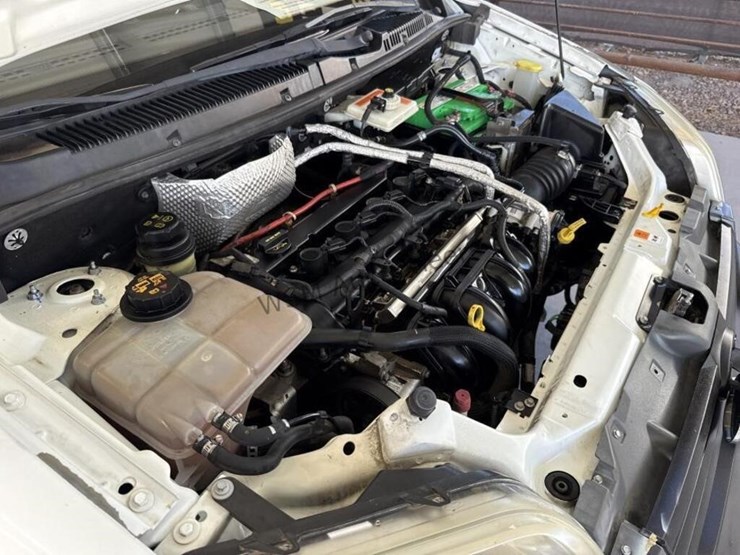 2012-ford-transit-connect-image-17