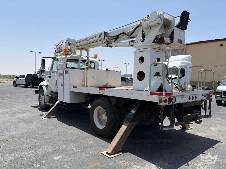 2007-international-durastar-4300-image-2