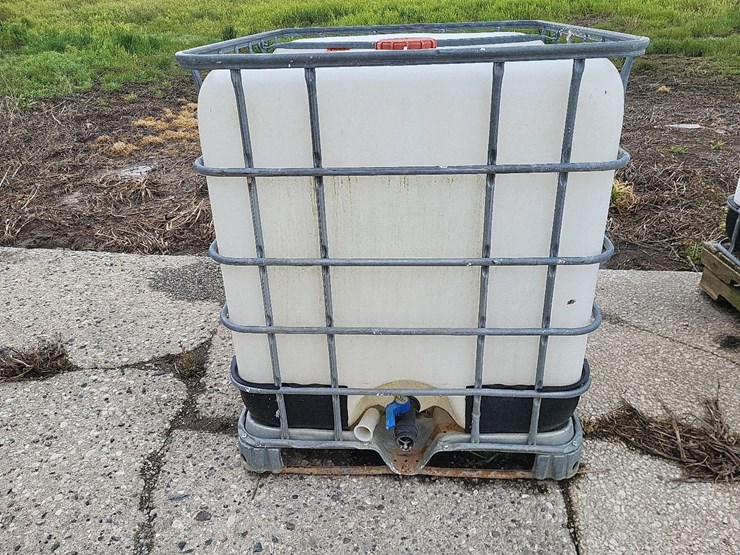 tote-w/valve---tag-#1236-image-4