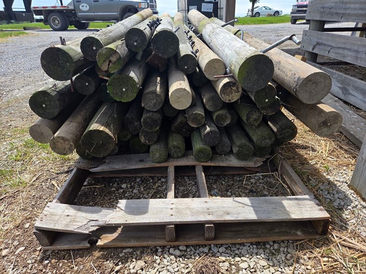 wood-fence-posts-image-5
