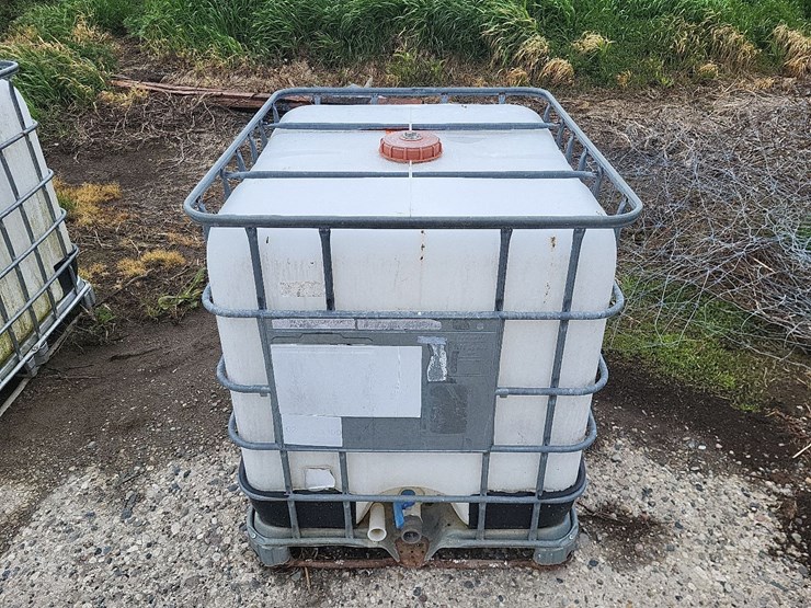 tote-w/valve---tag-#1245-image-1