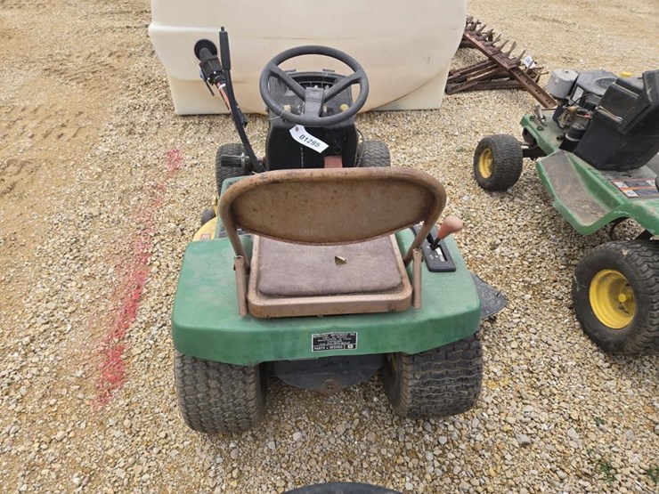 john-deere-lx173-image-4
