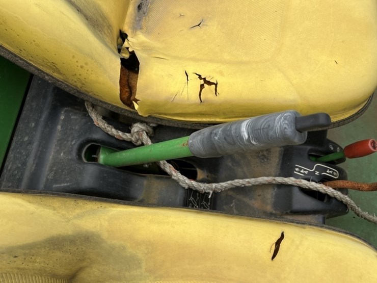 john-deere-gator-image-11