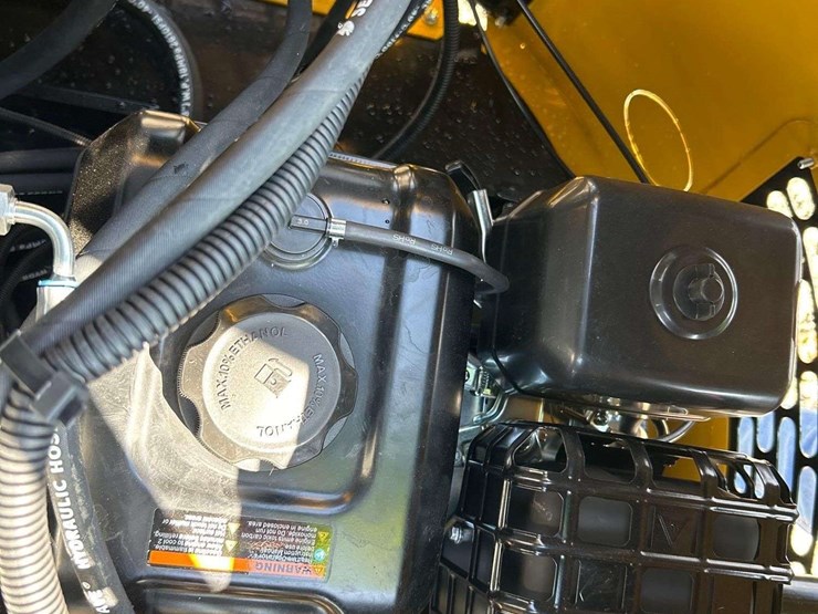 agt-skid-steer-loader-image-9