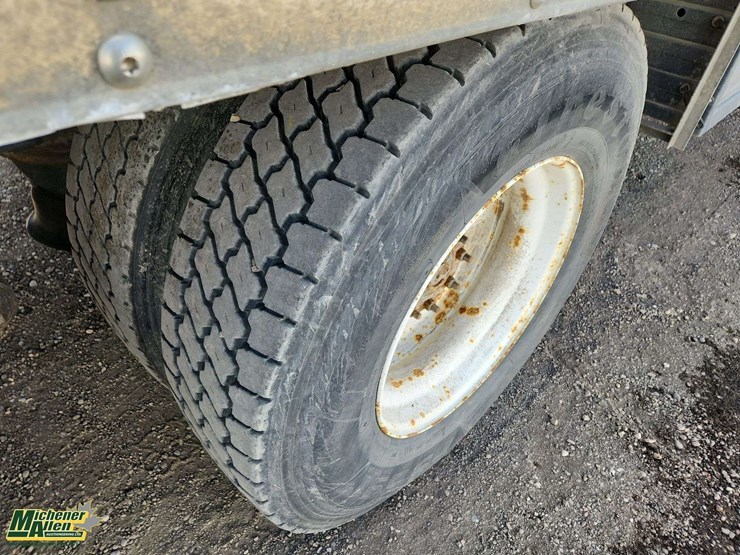 international-durastar-4400-image-14