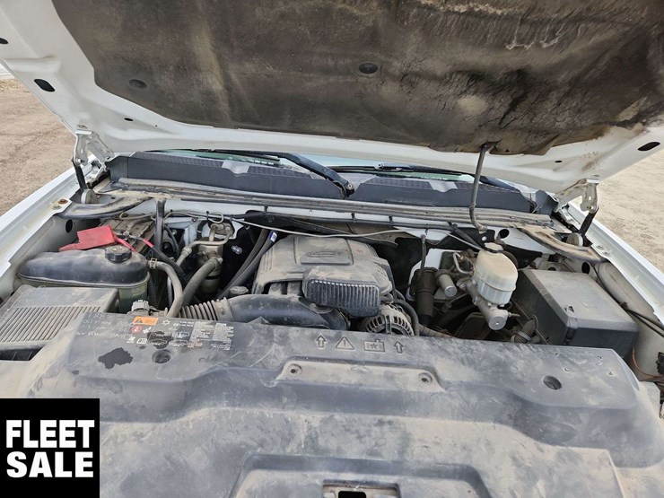 2012-chevrolet-silverado-2500hd-image-27