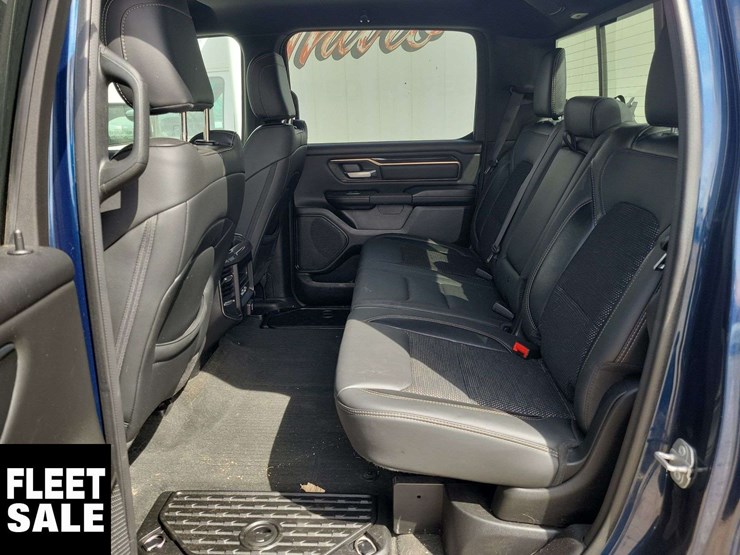 2022-dodge-1500-image-28
