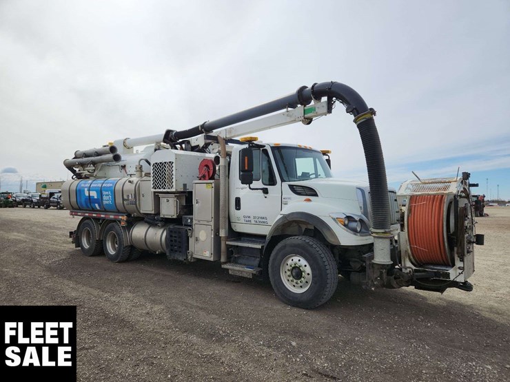 2012-international-workstar-7500-image-2